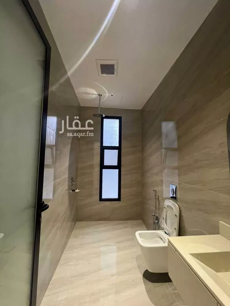 Floor for Sale in Riyadh Dirab 18