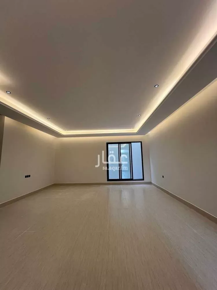 Floor for Sale in Riyadh Dirab 20