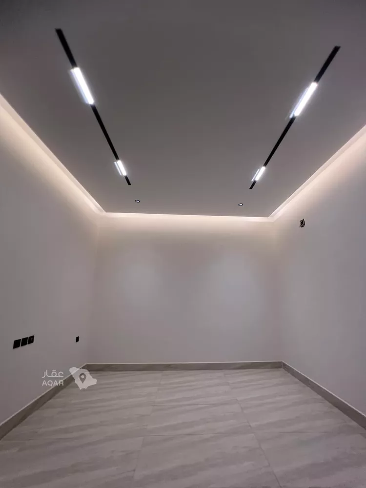 Floor for Sale in Riyadh Dirab 17