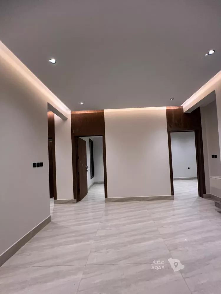 Floor for Sale in Riyadh Dirab 3