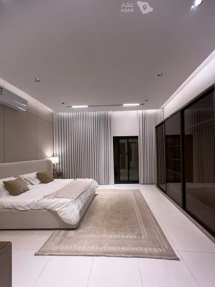 Floor for Sale in Riyadh Okaz 22