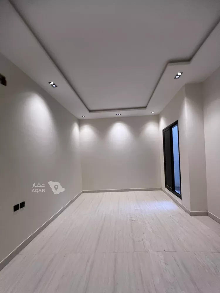 Floor for Sale in Riyadh Badr 8
