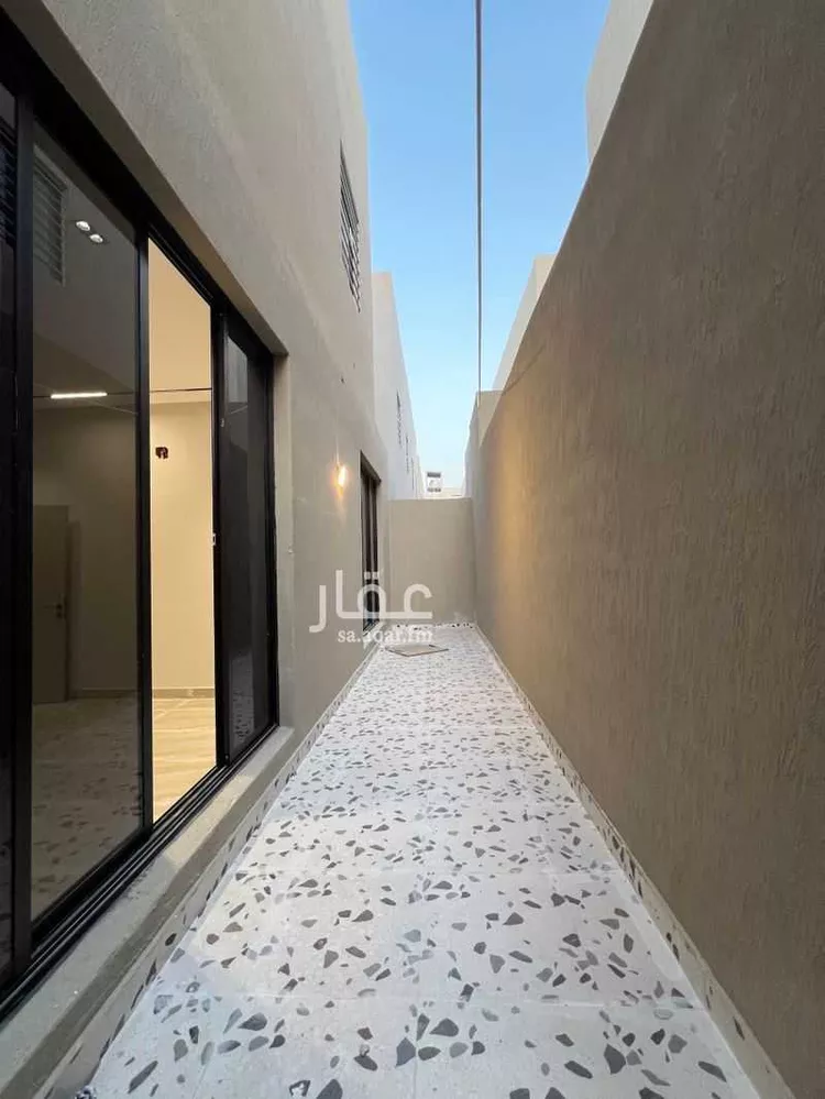 دور للبيع في شارع احمد بن رسلان, حي بدر, مدينة الرياض, منطقة الرياض 13