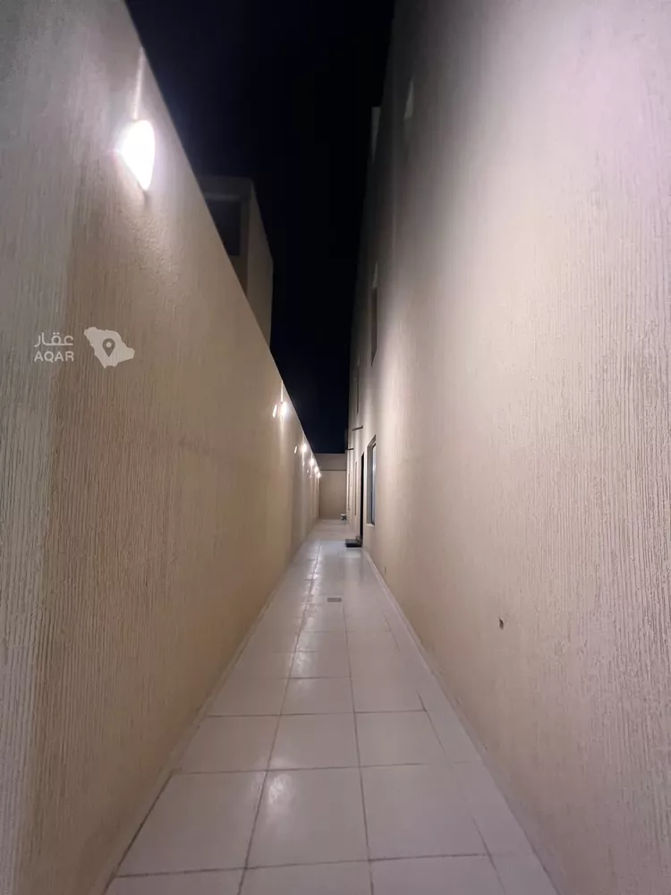 دور للبيع في شارع مالك بن الحارث, حي بدر, مدينة الرياض, منطقة الرياض 14
