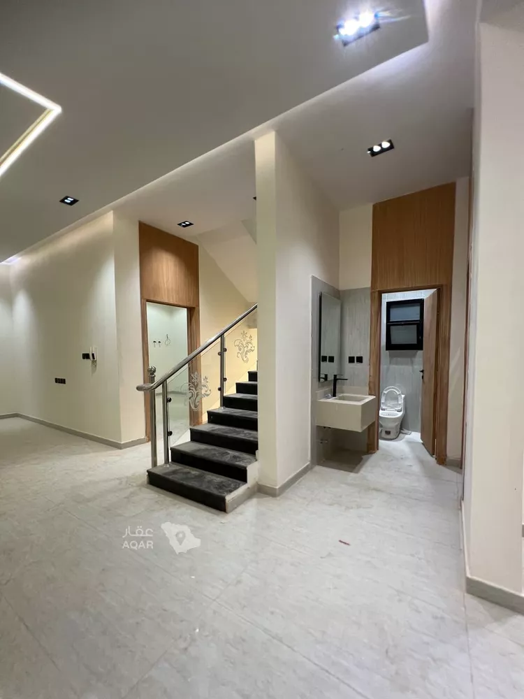 Floor for Sale in Riyadh Taiba 5