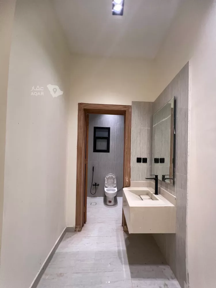Floor for Sale in Riyadh Taiba 10