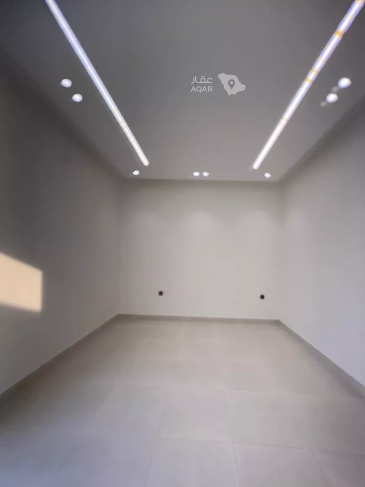 Floor for Sale in Riyadh Dahiat Namar 14
