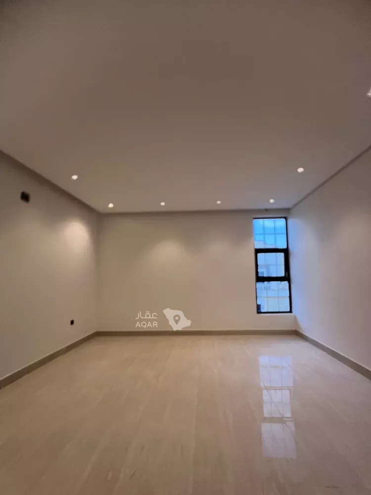 Villa for Sale in Riyadh Badr 8