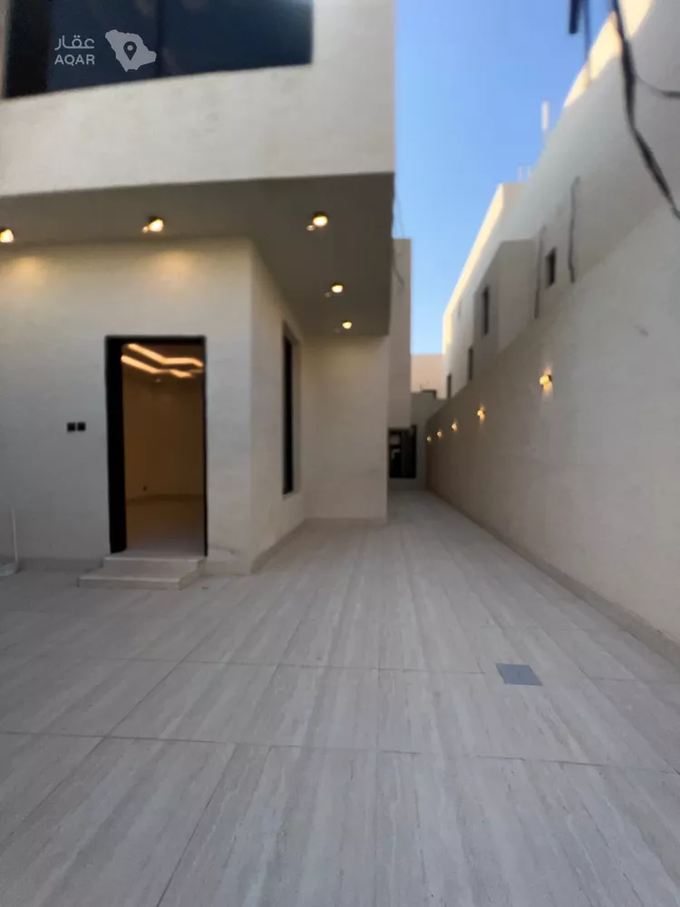 فيلا للبيع في شارع ‏الإمام مسلم, حي بدر, مدينة الرياض, منطقة الرياض 4