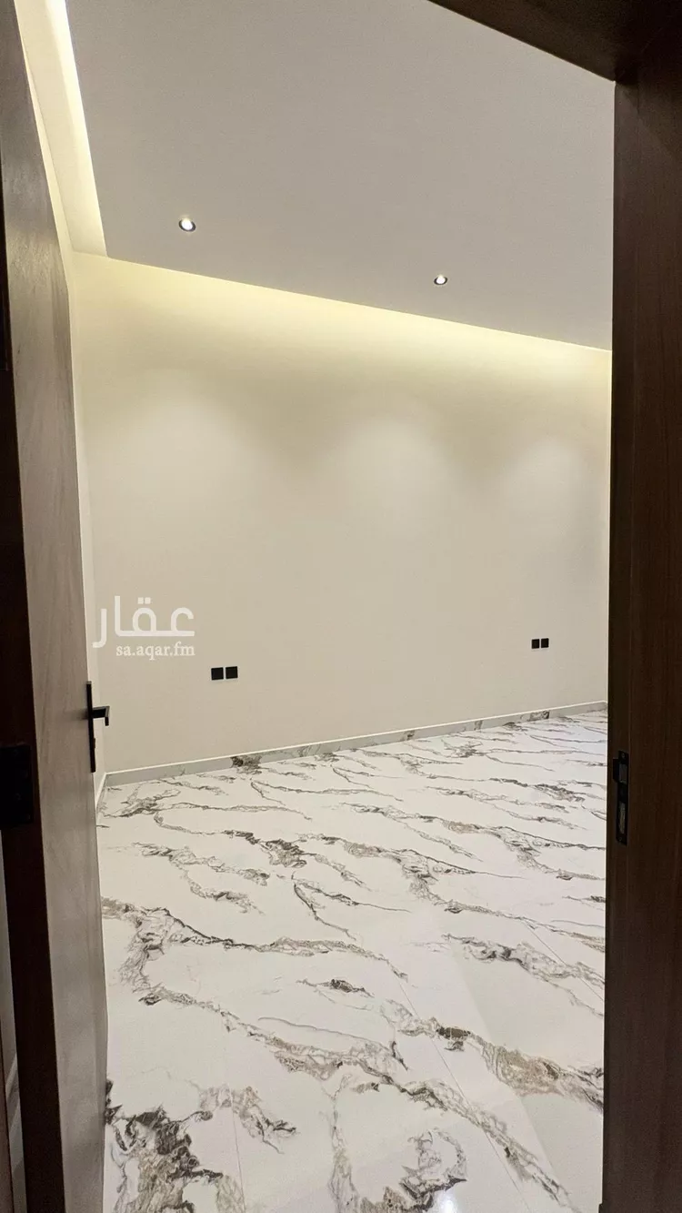 دور للبيع في شارع الميمنة, حي بدر, مدينة الرياض, منطقة الرياض صورة 5