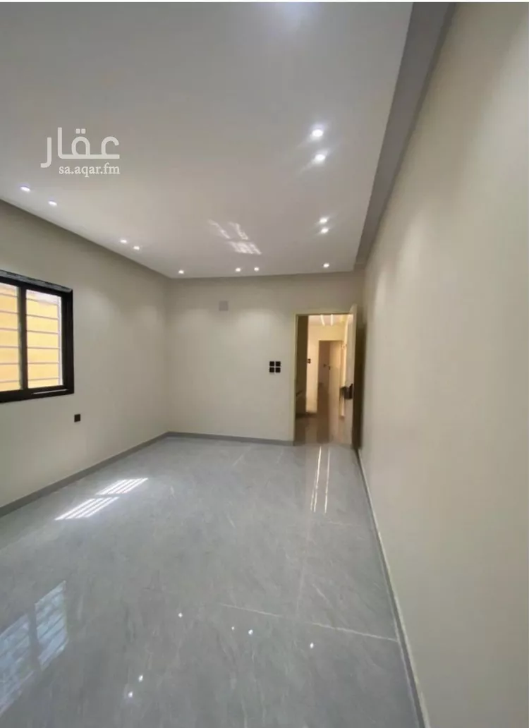 دور للبيع في شارع رفاعة بن شداد, حي عكاظ, مدينة الرياض, منطقة الرياض صورة 5