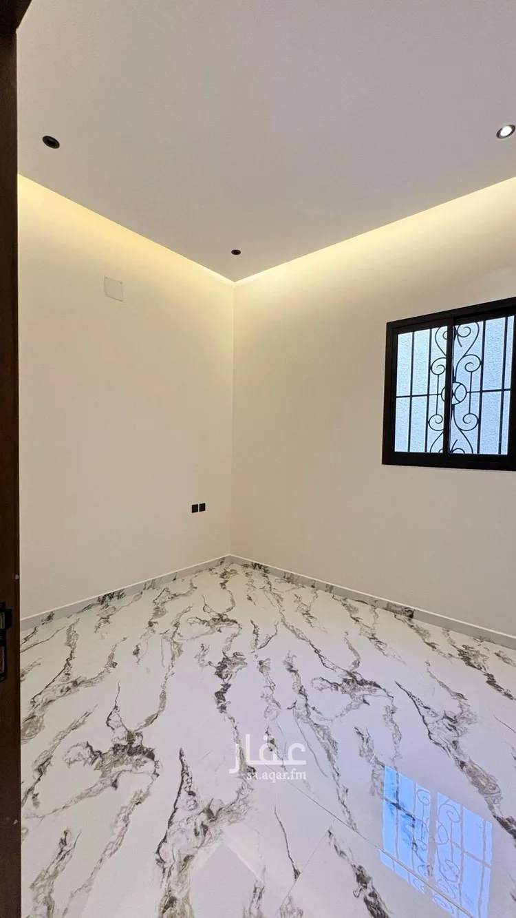 دور للبيع في شارع جبل أبام, حي بدر, مدينة الرياض, منطقة الرياض صورة 5