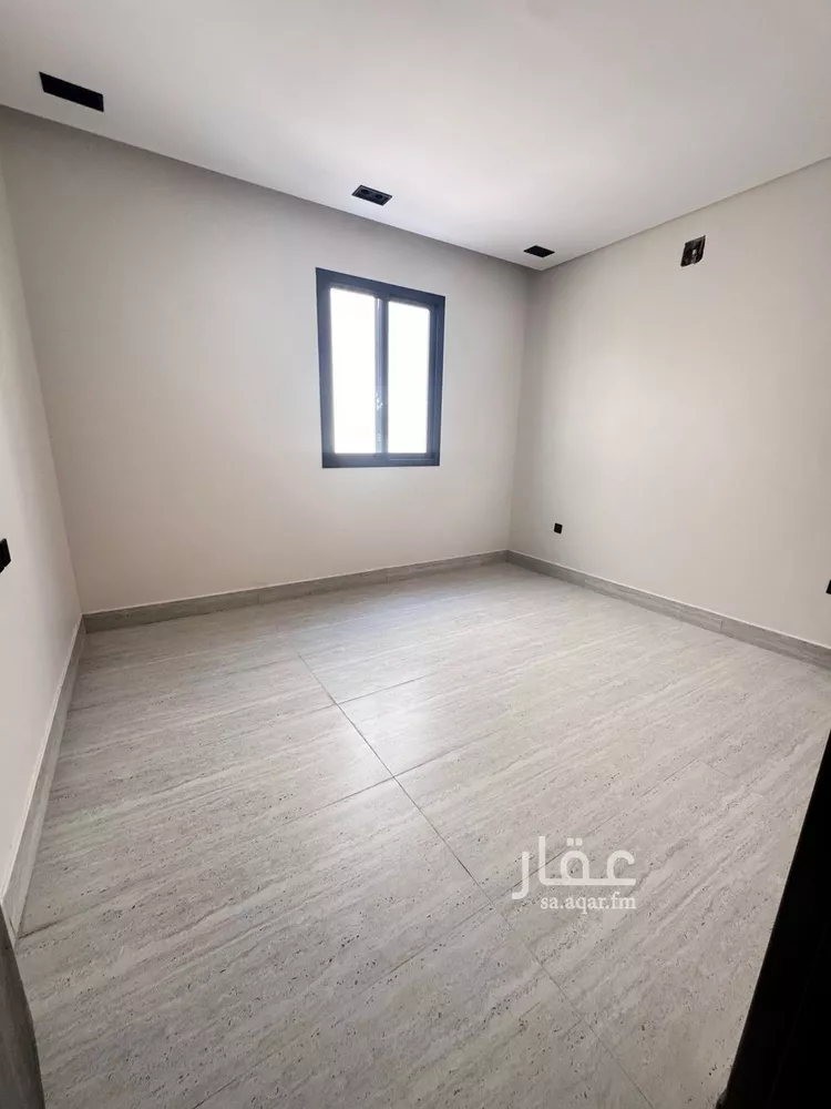 دور للبيع في شارع ريس, حي بدر, مدينة الرياض, منطقة الرياض صورة 2