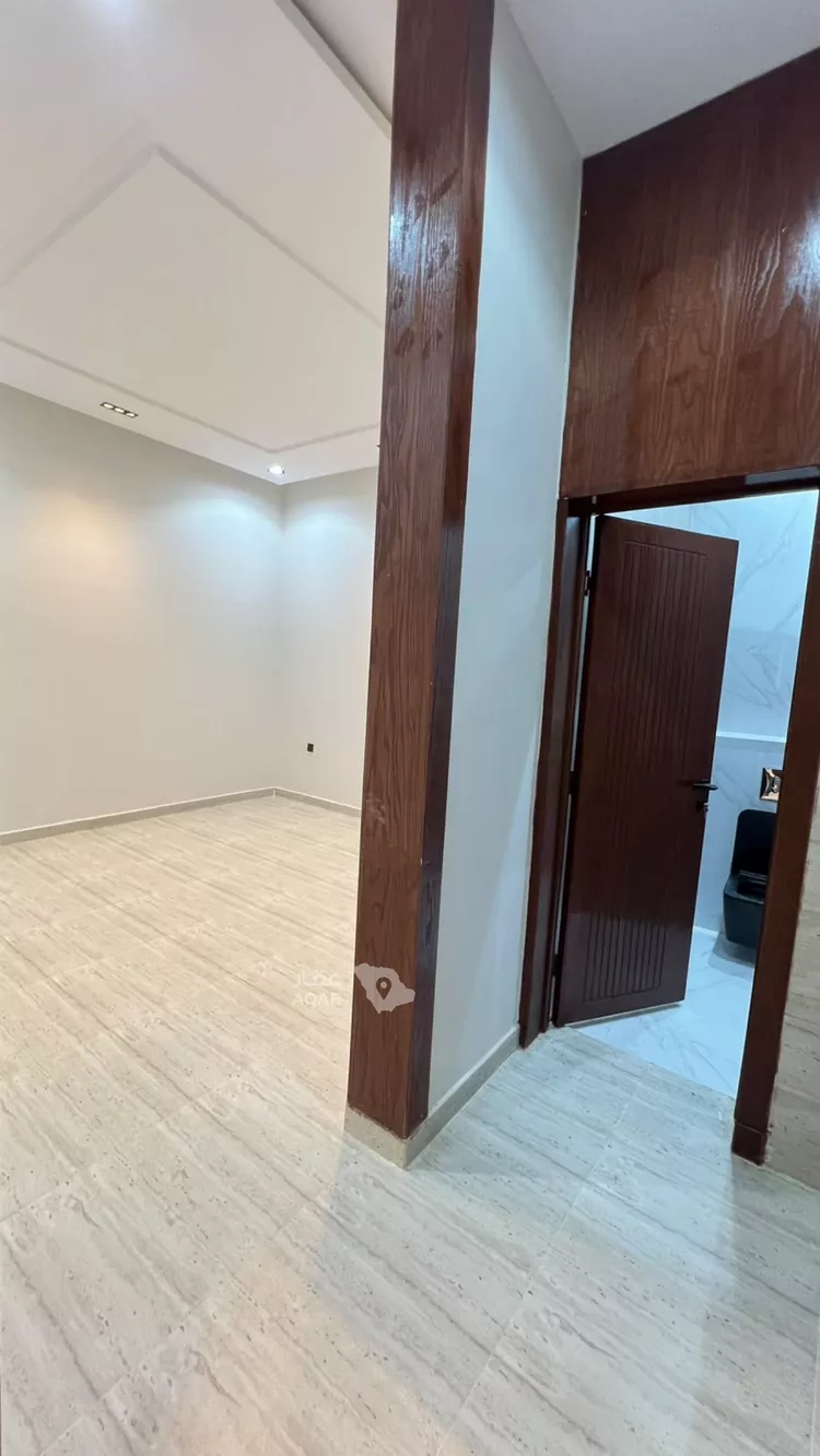 Floor for Sale in Riyadh Tuwaiq صورة 4
