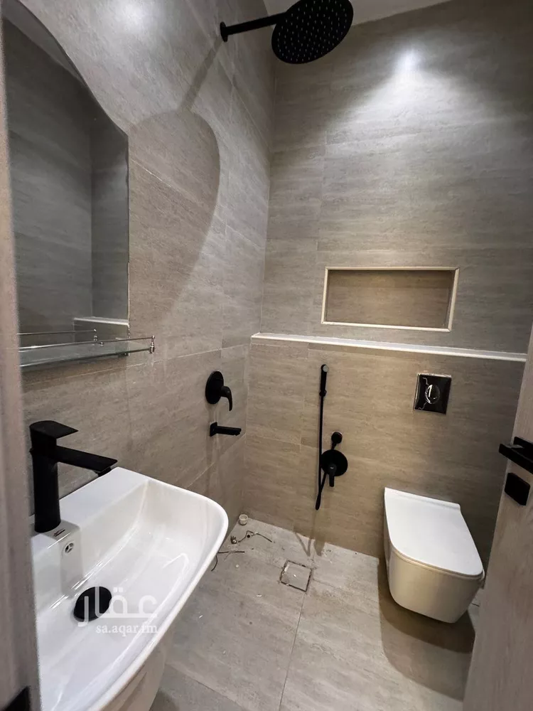 دور للبيع في شارع ابي القاسم الثمانيني, حي بدر, مدينة الرياض, منطقة الرياض صورة 4