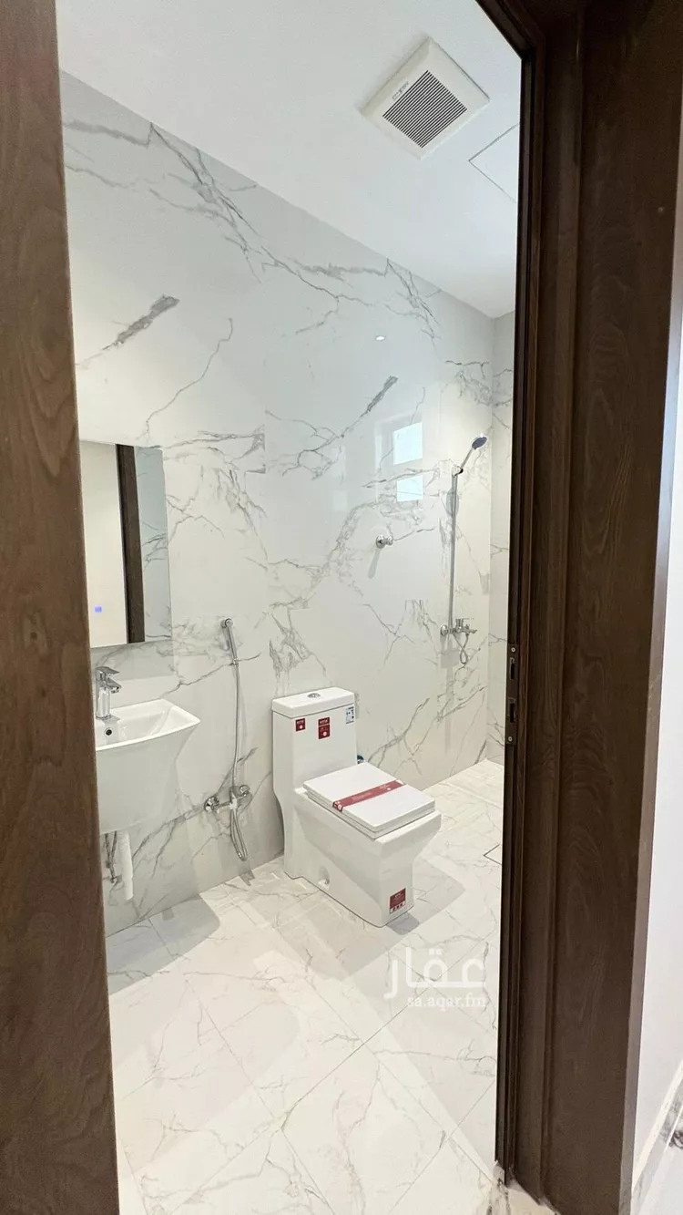 Floor for Sale in Riyadh Badr 8