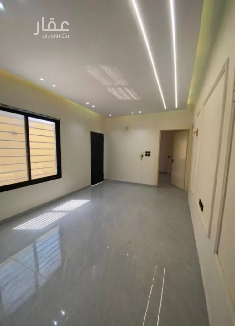 دور للبيع في شارع العدواني, حي عكاظ, مدينة الرياض, منطقة الرياض صورة 5