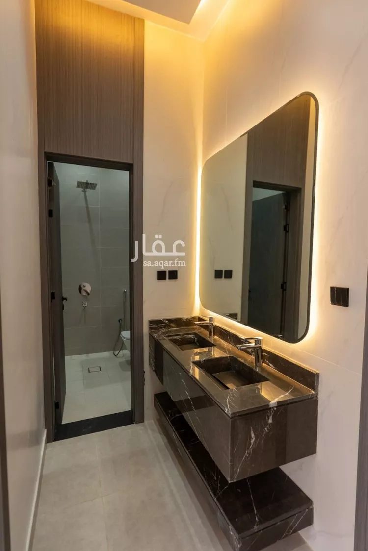 Floor for Sale in Riyadh Tuwaiq 15