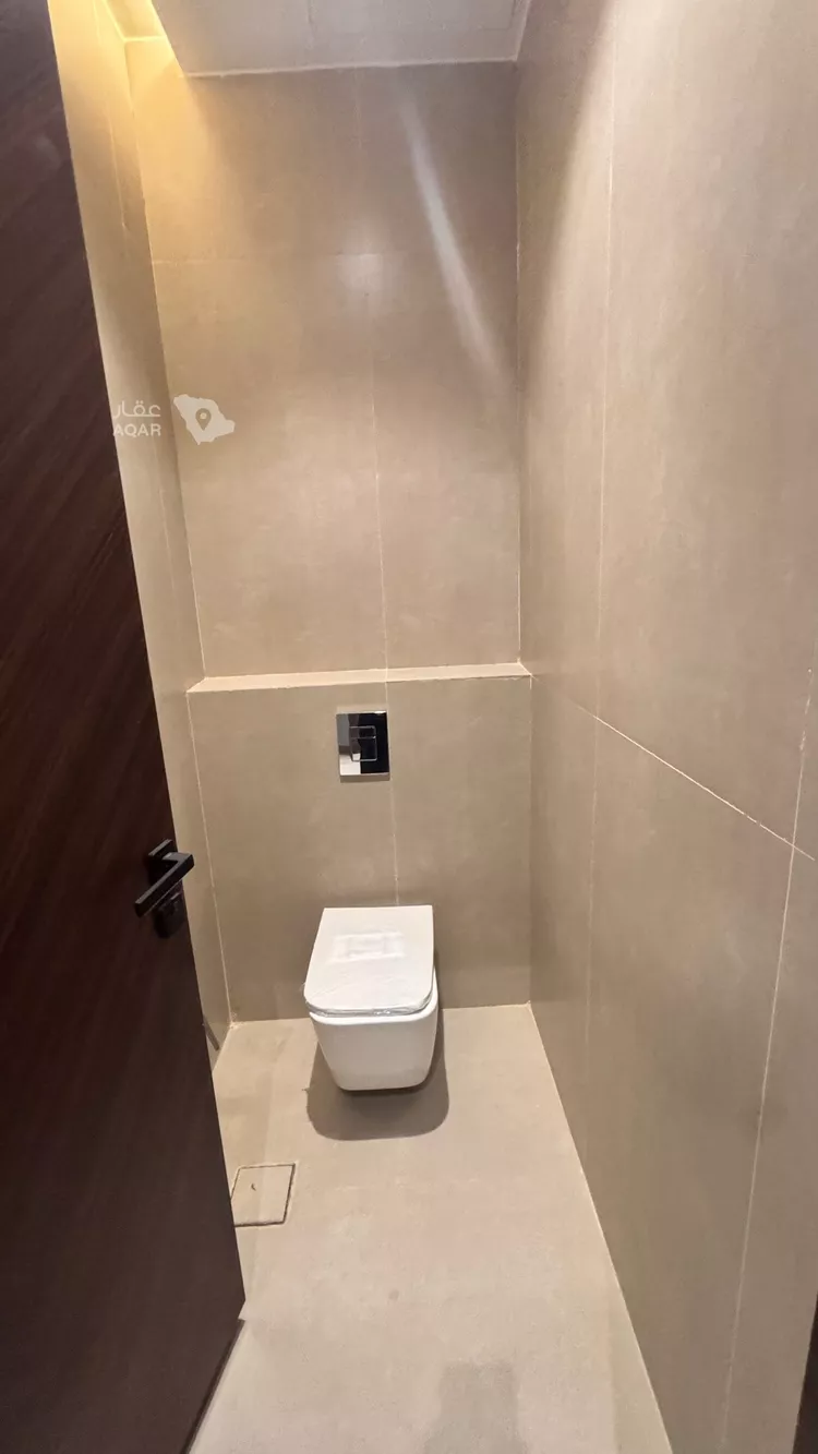 Floor for Sale in Riyadh Al Hazm 10