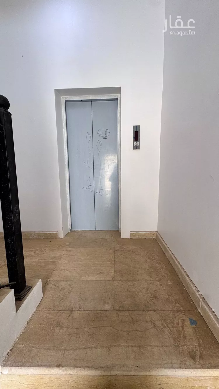 Floor for Sale in Riyadh As Suwaidi Al Gharabi 7