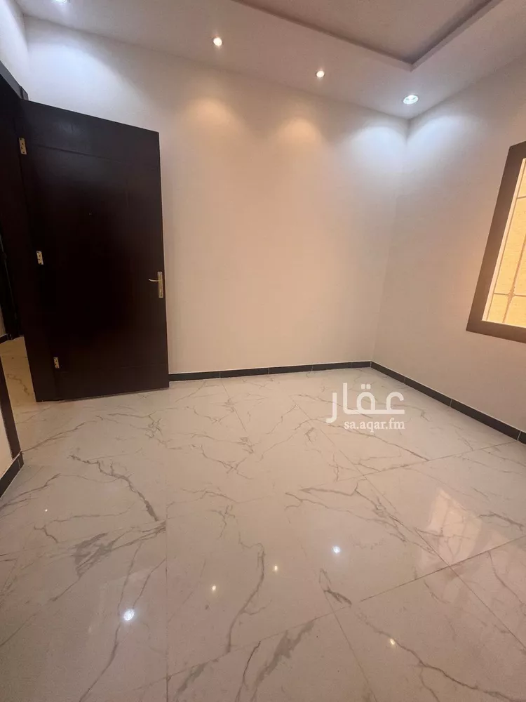 دور للبيع في شارع عبدالله البواب, حي بدر, مدينة الرياض, منطقة الرياض 7