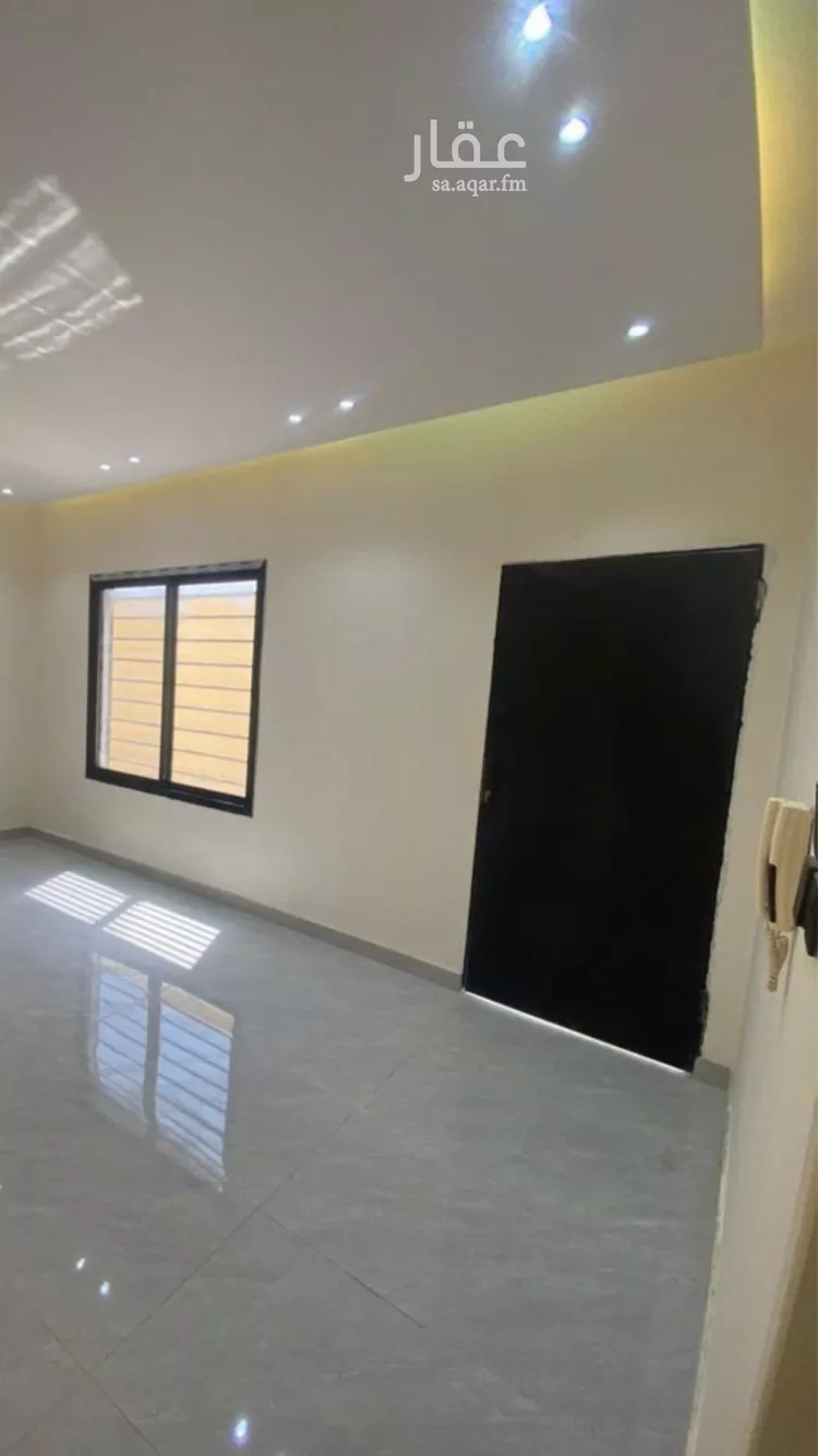 دور للبيع في شارع رفاعة بن شداد, حي عكاظ, مدينة الرياض, منطقة الرياض صورة 3