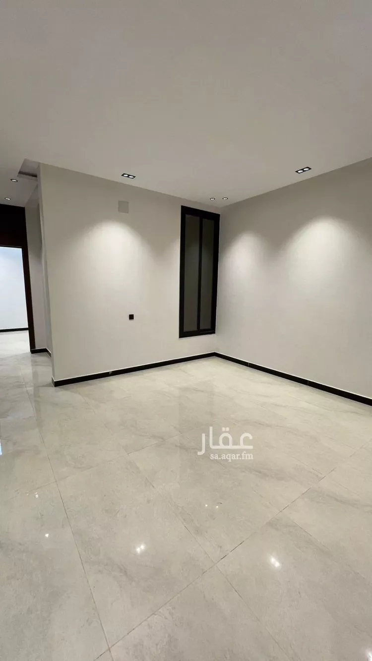 دور للبيع في شارع الجنابين, حي الحزم, مدينة الرياض, منطقة الرياض صورة 2