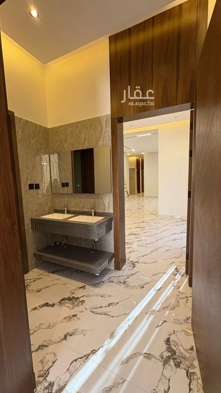 دور للبيع في شارع جبل أبام, حي بدر, مدينة الرياض, منطقة الرياض 15