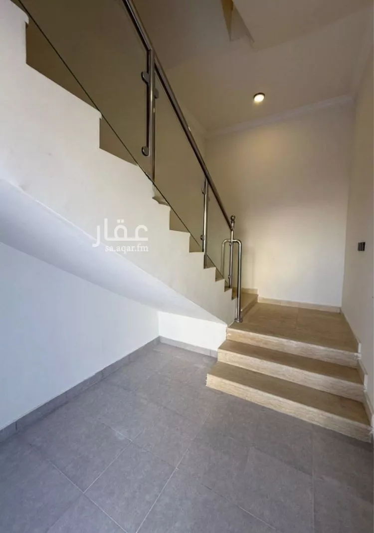 Floor for Sale in Riyadh Badr 8