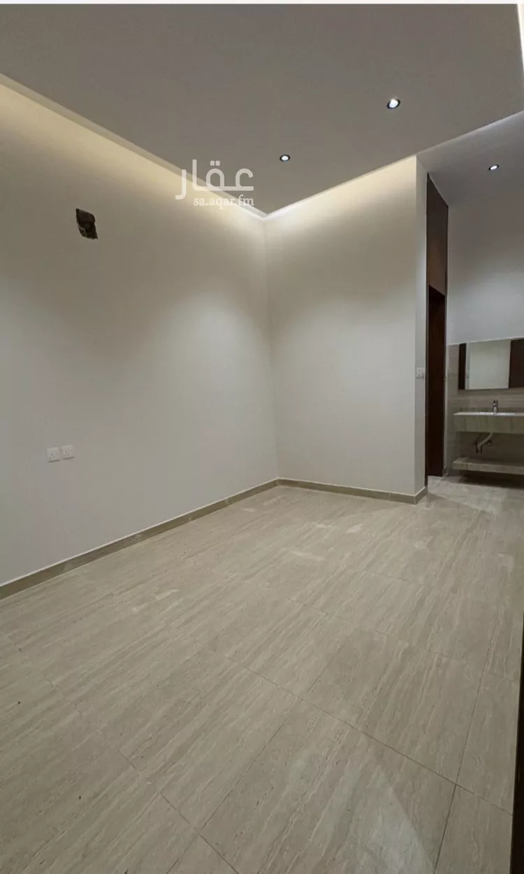 دور للبيع في حي عكاظ, مدينة الرياض, منطقة الرياض صورة 5