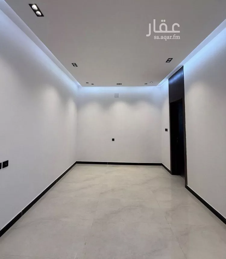 دور للبيع في شارع الجنابين, حي الحزم, مدينة الرياض, منطقة الرياض 12