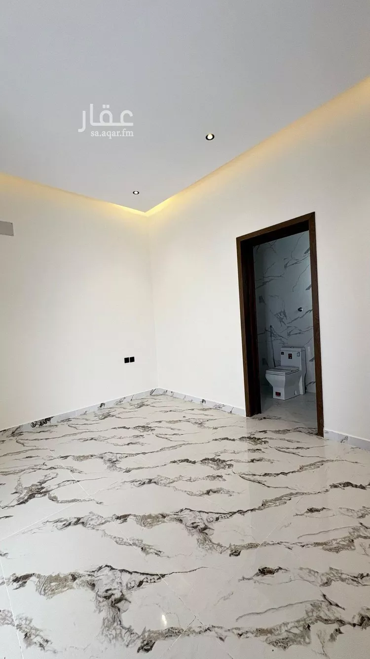 دور للبيع في شارع جبل أبام, حي بدر, مدينة الرياض, منطقة الرياض 7