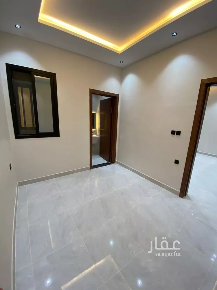 Floor for Sale in Riyadh Dirab 8