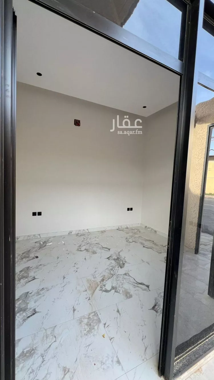دور للبيع في شارع رقم 27, حي بدر, مدينة الرياض, منطقة الرياض 10
