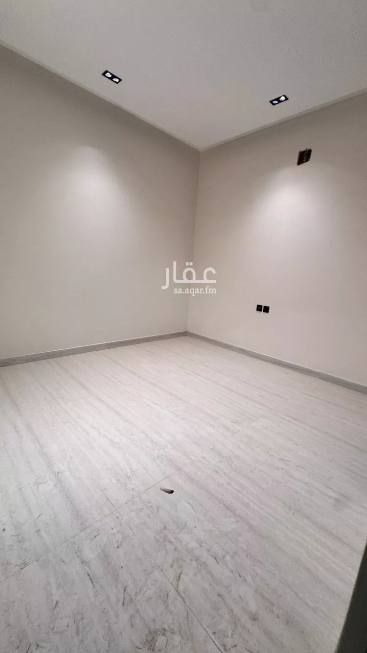 دور للبيع في شارع محمد بن الأزهر, حي بدر, مدينة الرياض, منطقة الرياض 10