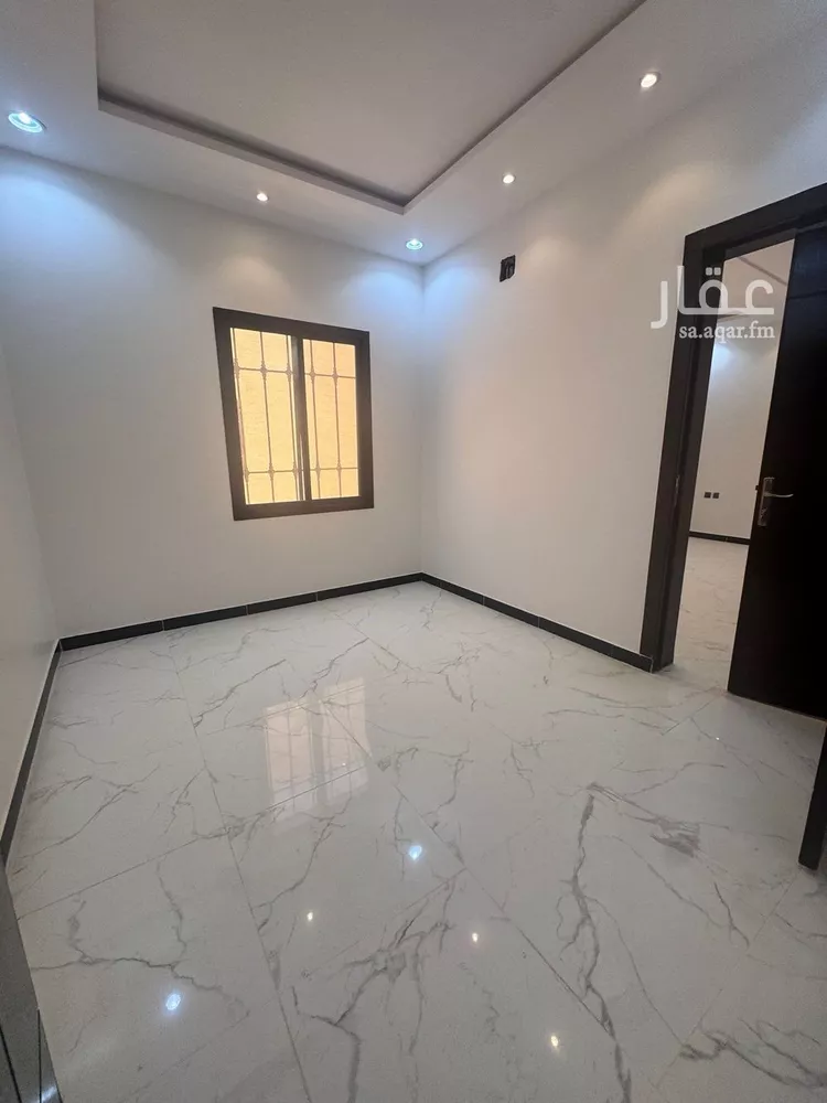 دور للبيع في شارع عبدالله البواب, حي بدر, مدينة الرياض, منطقة الرياض صورة 3