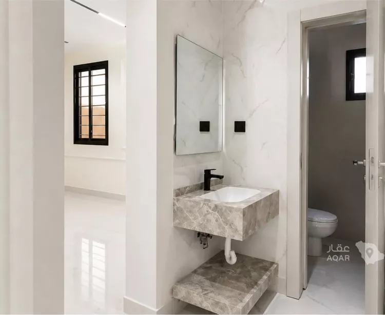 دور للبيع في شارع النسور, حي طيبة, مدينة الرياض, منطقة الرياض 7