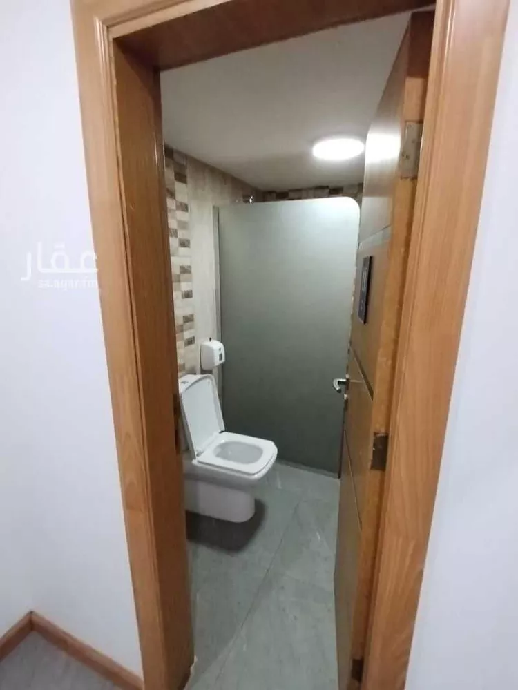 مكتب تجاري للإيجار في شارع ابو النصر الخطيب, حي النهضة, مدينة جدة, منطقة مكة المكرمة صورة 3