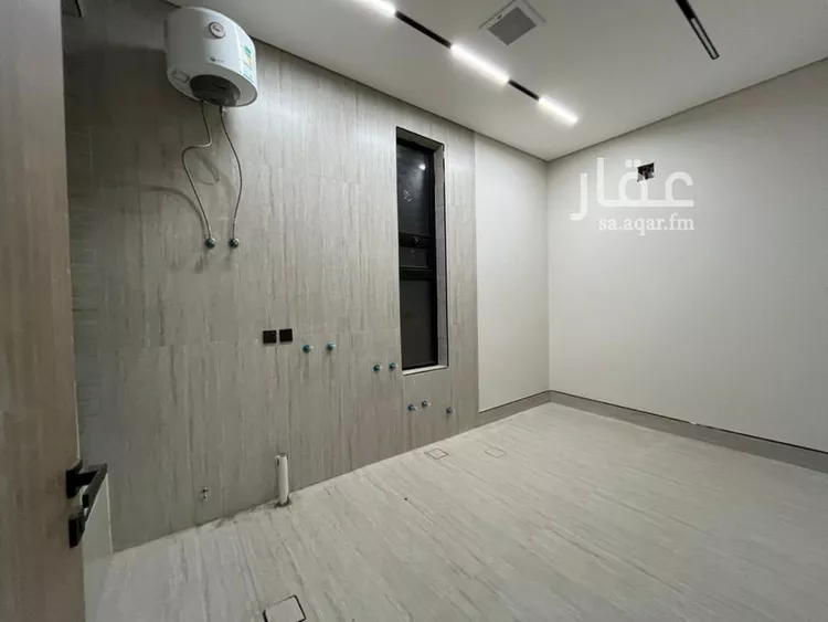 فيلا للبيع في شارع أحمد بن الحسن الأنصاري, حي المهدية, مدينة الرياض, منطقة الرياض 19