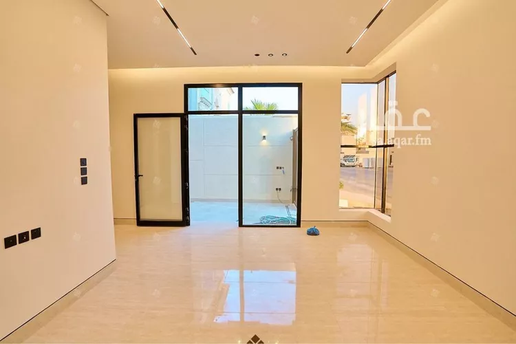 Villa for Sale in Riyadh Al Mahdiyah 19