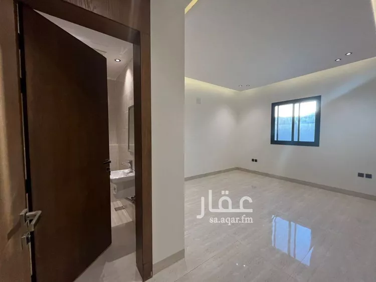 فيلا للبيع في شارع كرم الحربي, حي المهدية, مدينة الرياض, منطقة الرياض صورة 5