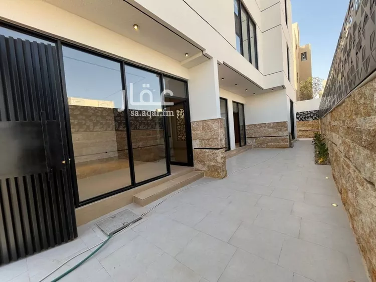 فيلا للبيع في شارع عبدالمنعم بن أبي المعمر, حي المهدية, مدينة الرياض, منطقة الرياض 8