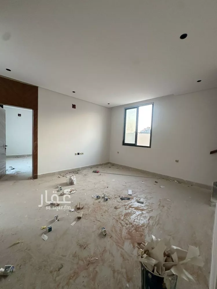 فيلا للبيع في شارع أحمد بن الحسن الأنصاري, حي المهدية, مدينة الرياض, منطقة الرياض صورة 5