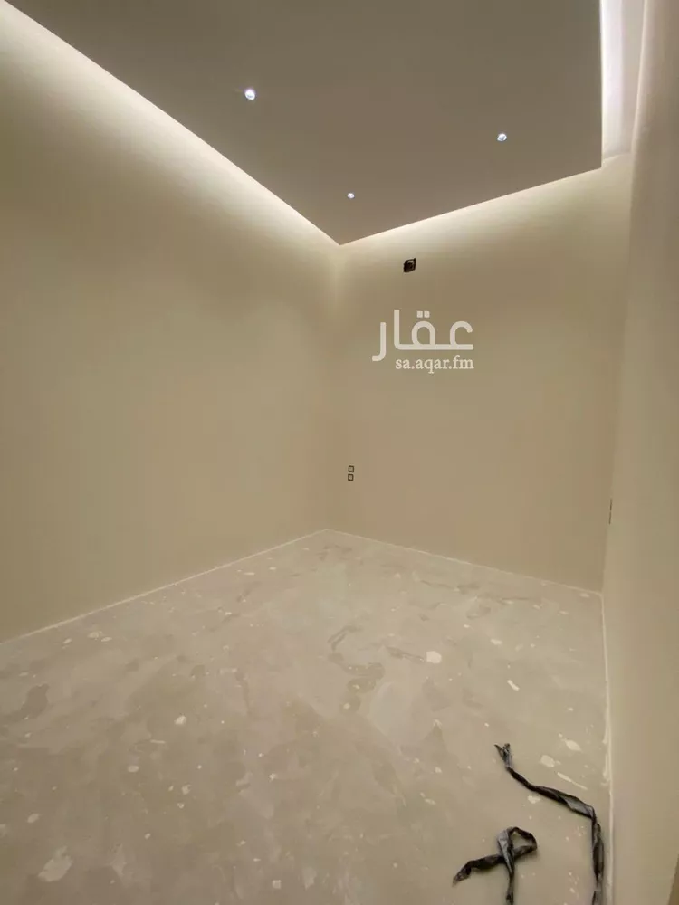 فيلا للبيع في شارع خلف الأحمر, حي المهدية, مدينة الرياض, منطقة الرياض 7