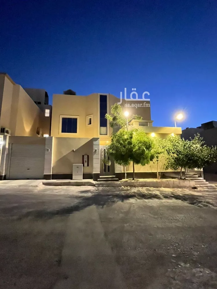 فيلا للبيع في شارع أبي الشيخ الأصبهاني, حي المهدية, مدينة الرياض, منطقة الرياض صورة 3