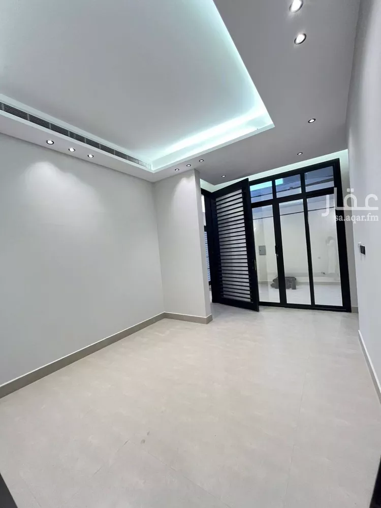 فيلا للبيع في شارع ابن صدقة الغرافي, حي المهدية, مدينة الرياض, منطقة الرياض صورة 5