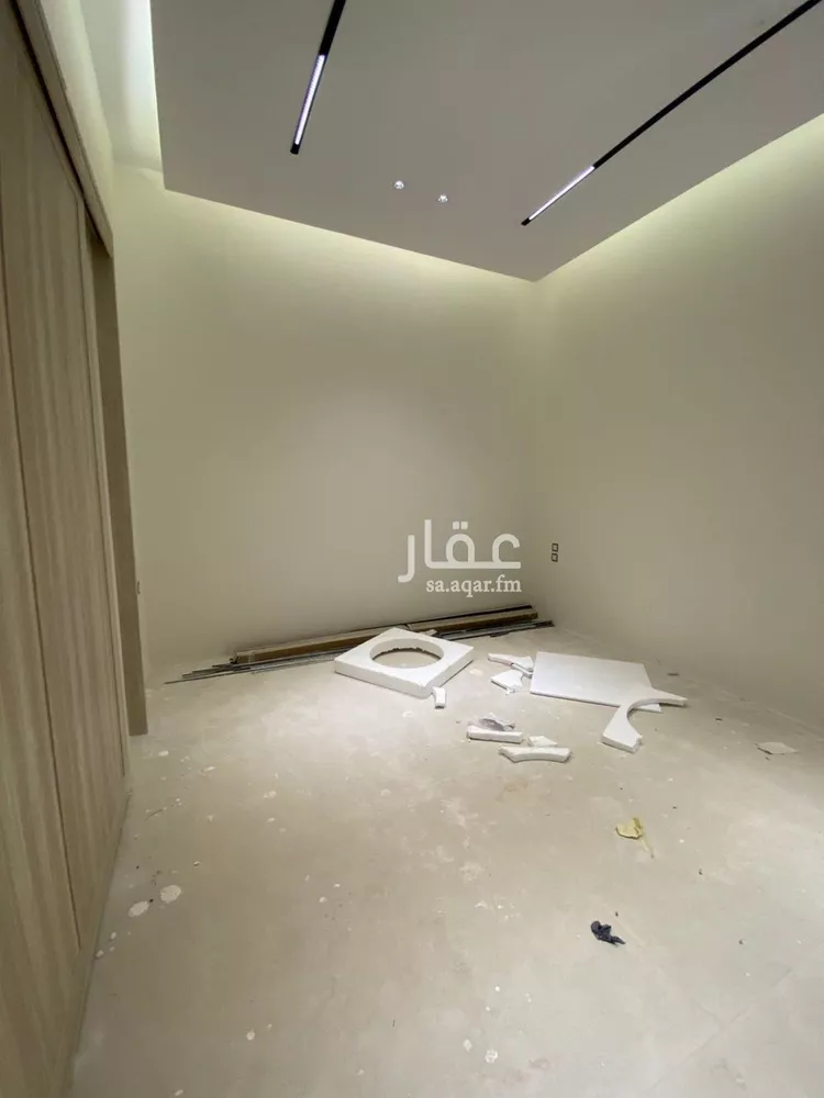 فيلا للبيع في شارع خلف الأحمر, حي المهدية, مدينة الرياض, منطقة الرياض 9