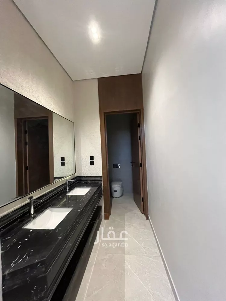 فيلا للبيع في شارع أبي الشيخ الأصبهاني, حي المهدية, مدينة الرياض, منطقة الرياض 8