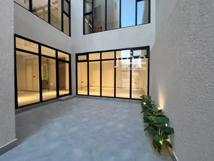 فيلا للبيع في شارع أحمد بن الحسن الأنصاري, حي المهدية, مدينة الرياض, منطقة الرياض صورة 4