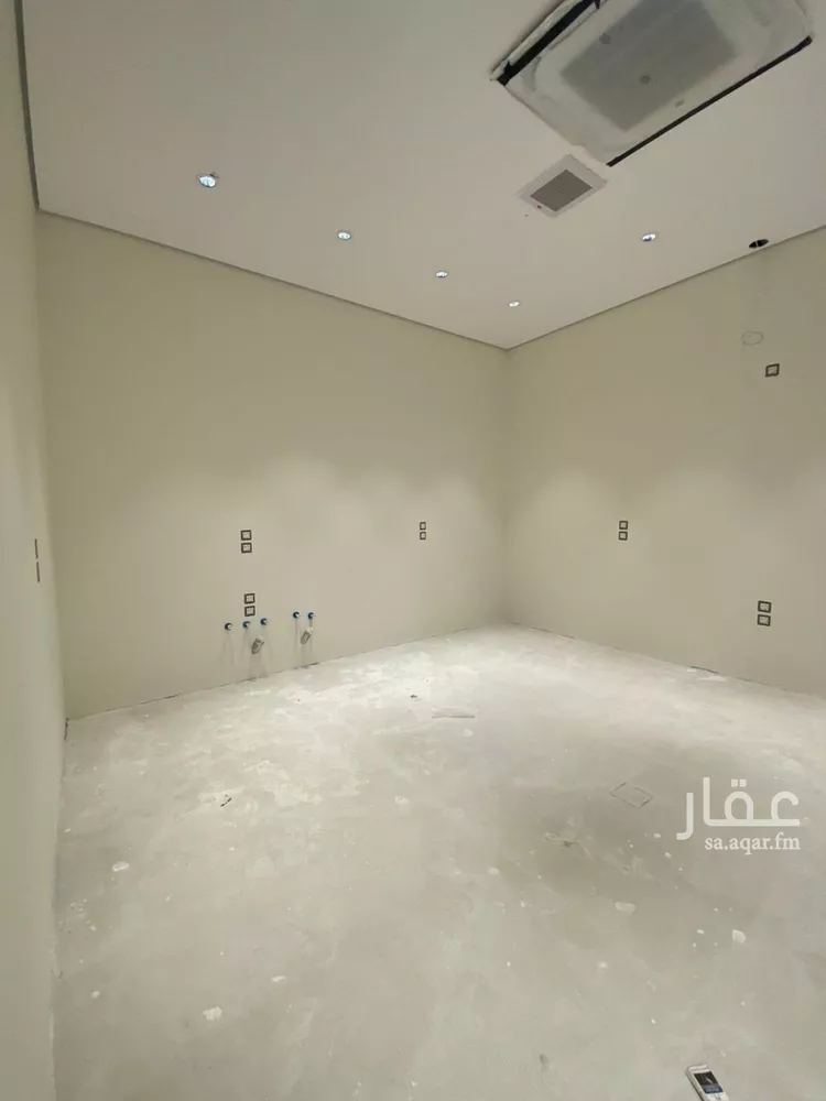 فيلا للبيع في شارع خلف الأحمر, حي المهدية, مدينة الرياض, منطقة الرياض 13